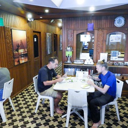 Backpacker Hostel (Adults Only) Yangon Eksteriør bilde